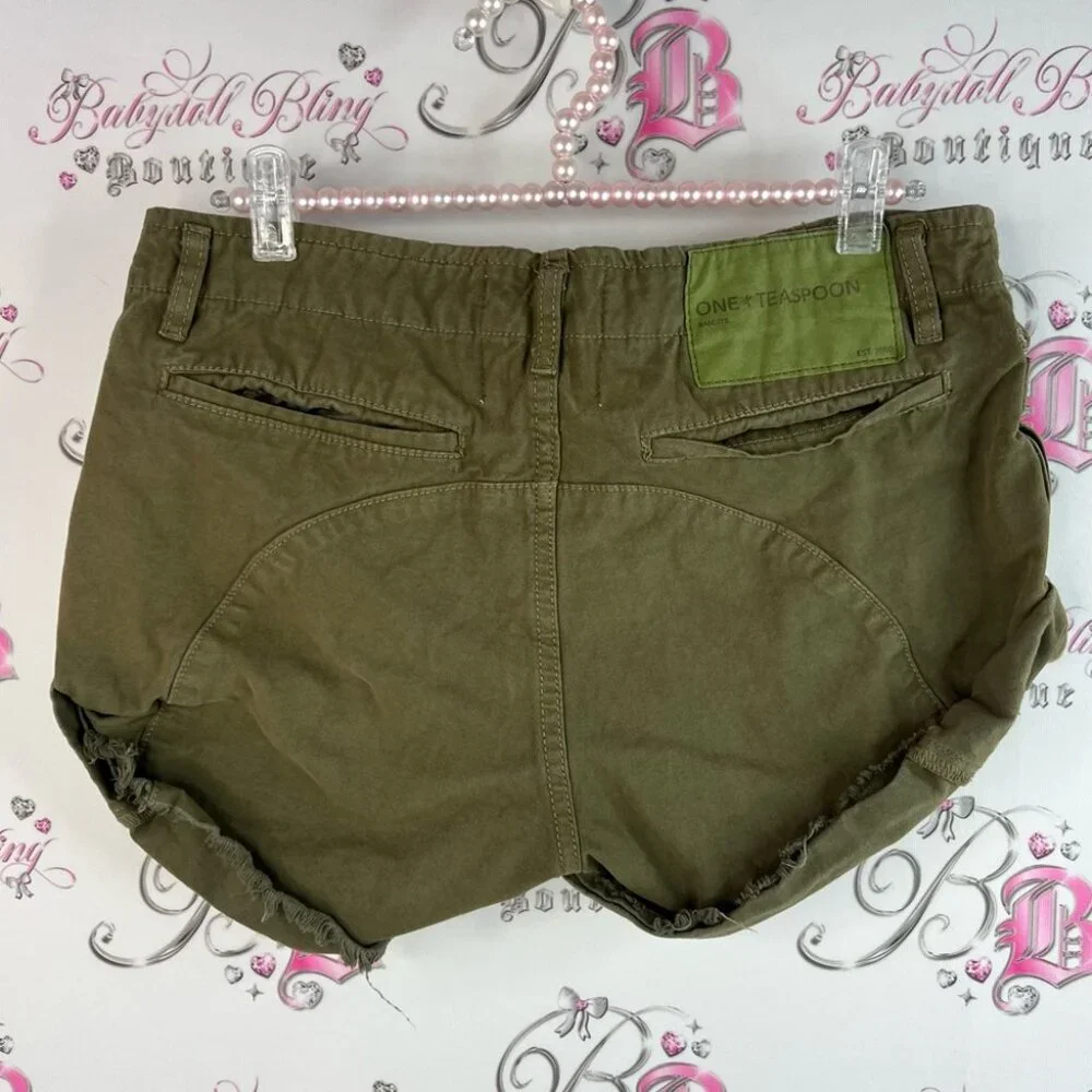 One Teaspoon shorts cargo style pockets buttons Olive Green Women Shorts